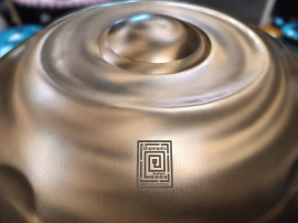Hand Pan Shamanic F2 Low Pygmy 23" (58 см) из нержавеющей стали в кейсе - Hand Pan Shamanic F2 Low Pygmy 23" (58 см) из нержавеющей стали в кейсе