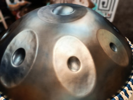 Hand Pan Shamanic D Kurd 23" (58 см) из азотированной стали в кейсе - Hand Pan Shamanic D Kurd 23" (58 см) из азотированной стали в кейсе