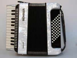 A1651 BRAVO II 48 White Аккордеон Hohner - A1651 BRAVO II 48 White Аккордеон Hohner