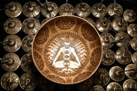 Кованая поющая чаша Bhutanese Luxury ( 21,5 см, нота: Фа, 174 Гц ) - Кованая поющая чаша Bhutanese Luxury ( 21,5 см, нота: Фа, 174 Гц )